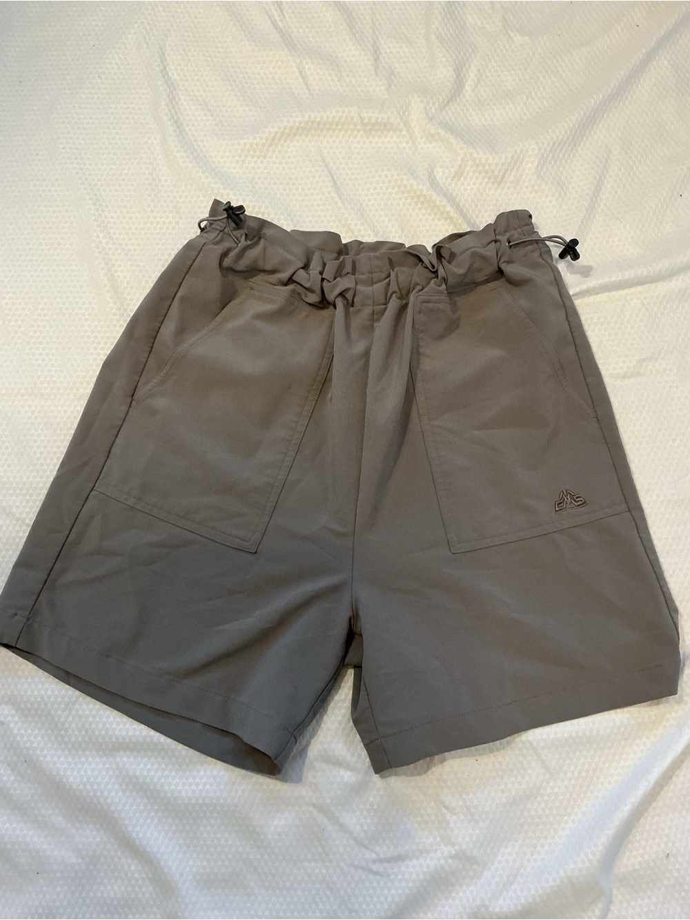 Athletic Drawstring Shorts in Gray